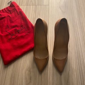 Christian louboutin 36.5 have a box also